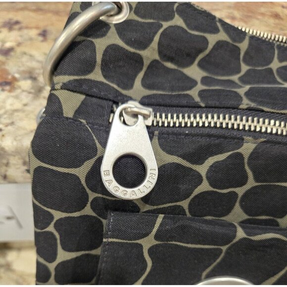 Baggallini Big Sydney Crossbody Bag Giraffe Print Nylon Organizer Large - Picture 4 of 12